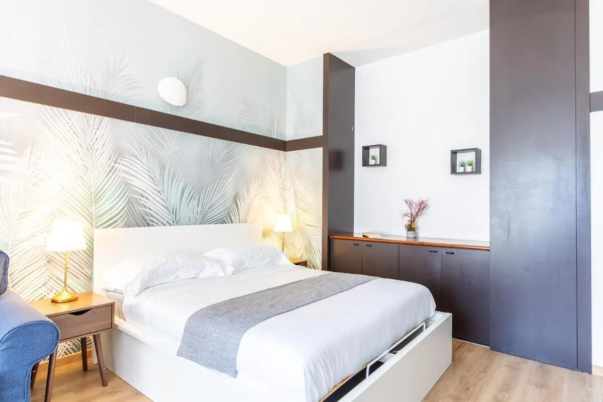 Duomo 5Min - Torre Velasca - 2 Bedrooms - Netflix, Wi-Fi ميلان شقة