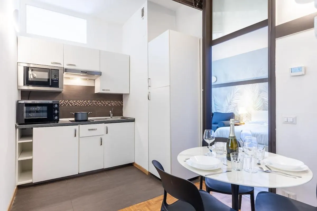 Appartamento Duomo 5Min - Torre Velasca - 2 Bedrooms - Netflix, Wi-Fi Milano Italia