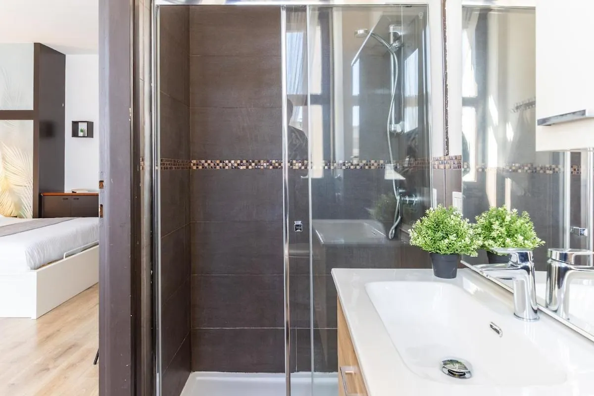 Appartamento Duomo 5Min - Torre Velasca - 2 Bedrooms - Netflix, Wi-Fi Milano